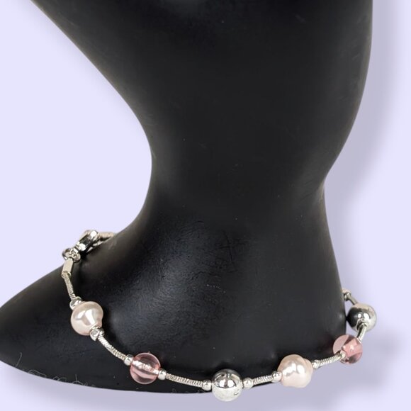 (2/$20) Pink Bead & Faux Pearl Bracelet - Picture 2 of 4